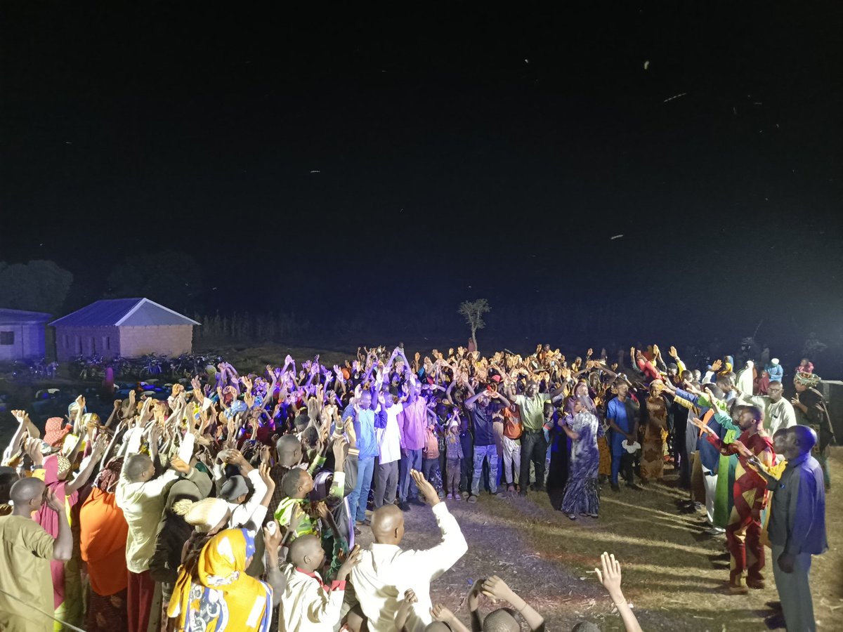 Those who have truly experienced true  salvation through our Lord Jesus Christ will be excited to share this good news with others..

The news is so true to be false..

The news is so beautiful to reject. 

The more we share it, the more you want to share it...

Every saved soul