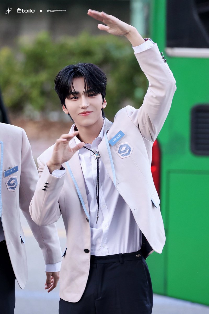 EtoileOwen1019's tweet photo. 241110 mini FM
继续星光闪耀吧✨

#邵子恒  
#SHAOZIHENG  🐺 #샤오쯔헝

📺#StarlightBoys #스타라이트보이즈 
#星光闪耀的少年 https://t.co/5ojfjv30OE