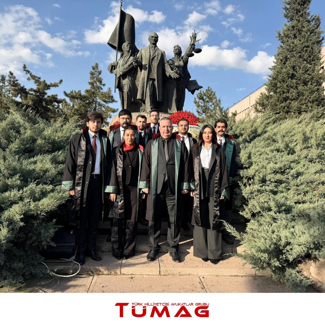 Ulu Önder Gazi Mustafa Kemal Atatürk’ün aramızdan ayrılışının 86. yıldönümü nedeniyle Ankara Adliyesi Atatürk Anıtı’nda gerçekleşen anma törenine Türk Milliyetçisi Avukatlar Grubu olarak katılım sağladık.

Atatürk, Türkiye Cumhuriyeti’nin temelini Türk milliyetçiliği anlayışıyla