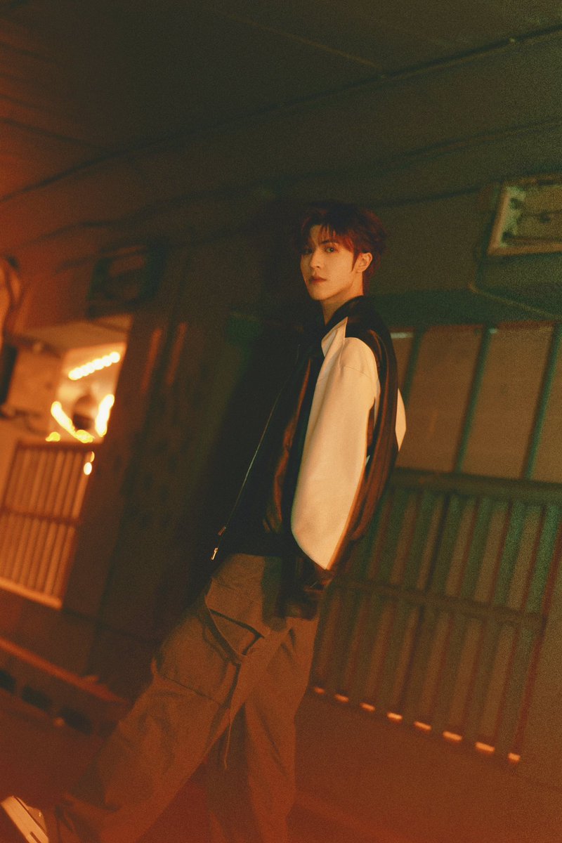 patrick_pppat's tweet image. Let’s run away 🏃🏻‍➡️🦋