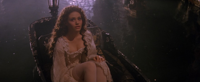TheCinesthetic's tweet photo. Emmy Rossum in The Phantom Of The Opera (2004) https://t.co/2nR2AxfaA8