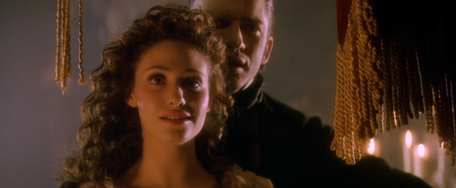 TheCinesthetic's tweet photo. Emmy Rossum in The Phantom Of The Opera (2004) https://t.co/2nR2AxfaA8