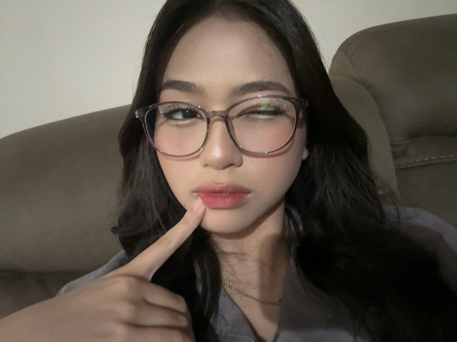 halo halo selamat malam senin😁