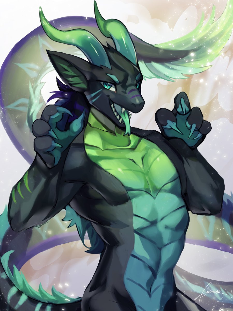 かわいく決めポーズ🐉💚