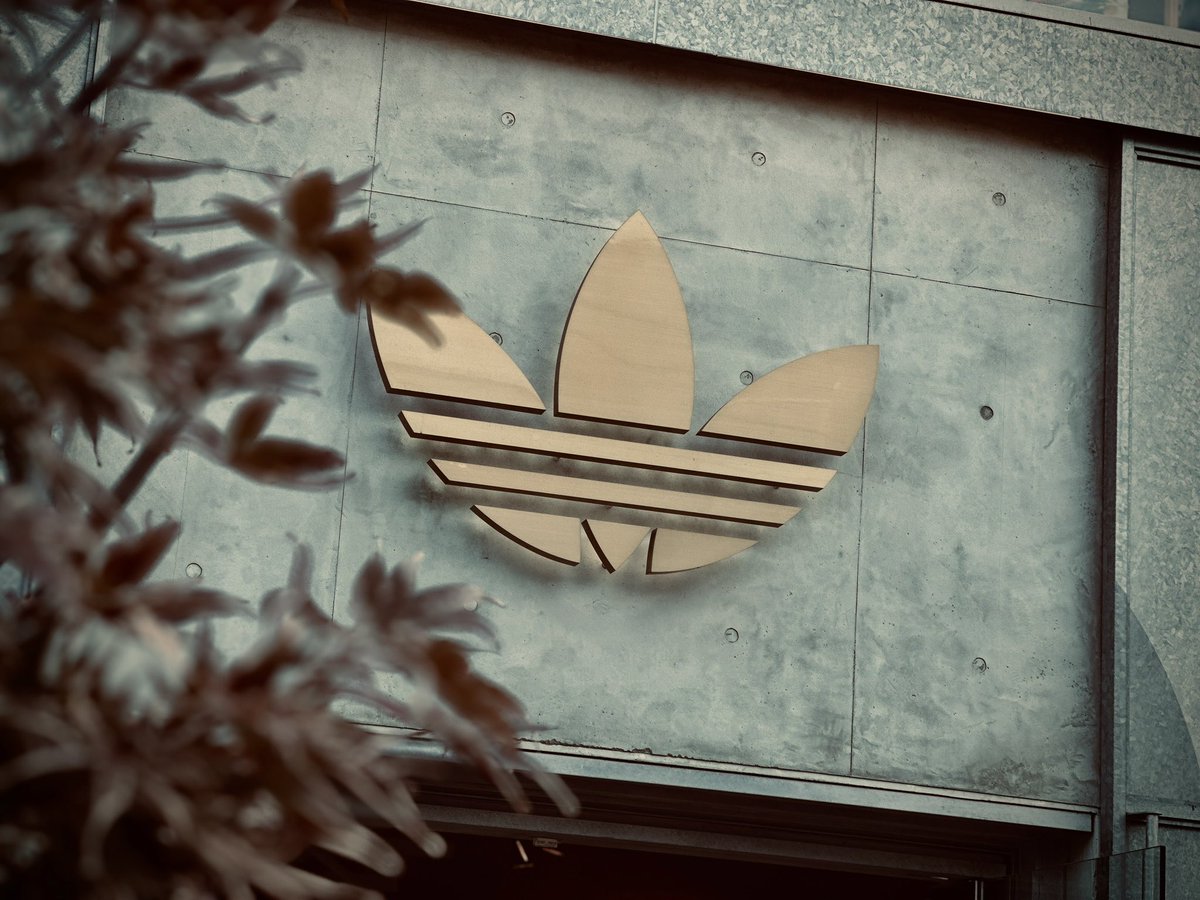 欲しかったスーパースター
Getした😆♡
Black&amp;White👟
カッコかわいくて嬉しい☺️