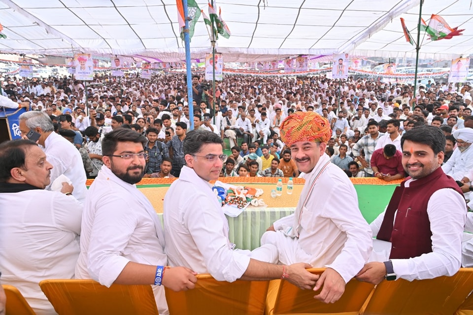 lalityadavinc's tweet image. आज रामगढ़ उपचुनाव में कांग्रेस के लोकप्रिय प्रत्याशी आर्यन जुबेर जी के पक्ष में आयोजित विशाल जनसभा में AICC महासचिव पूर्व उपमुख्यमंत्री श्री सचिन पायलट जी, पूर्व केंद्रीय मंत्री AICC महासचिव श्री भंवर जितेंद्रसिंह जी, नेताप्रतिपक्ष श्री टीकाराम जूली जी, AICC सचिव श्री दानिश अबरार…