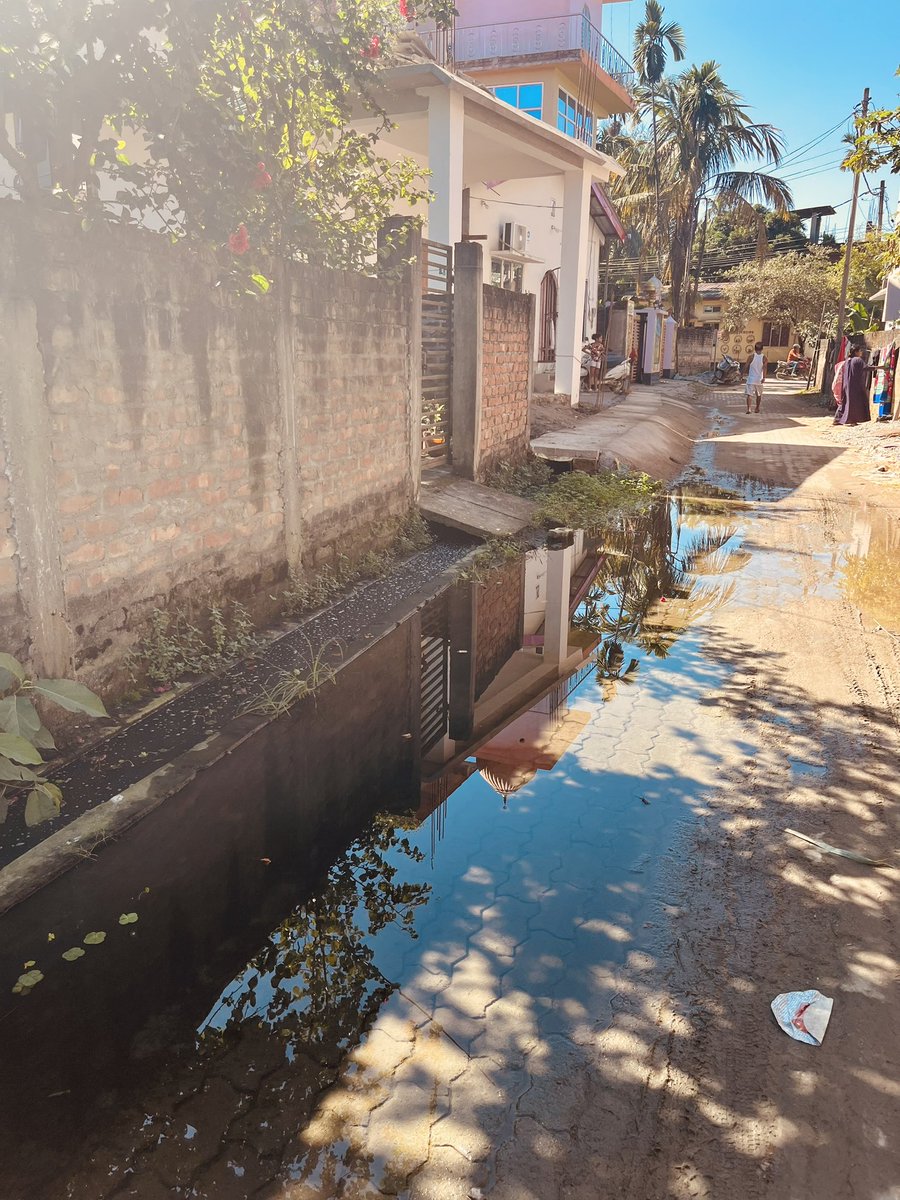 sumittamuly's tweet photo. @himantabiswa I’m writing on behalf of the residents of Biholongoni,Rudreswar Gaon Panchayat,to bring to your attention an urgent issue regarding the incomplete drainage system in our area.This project, spanning less than 100 mtr, is essential to prevent water stagnation and imprv sanitation. https://t.co/VzTmO5fY0z