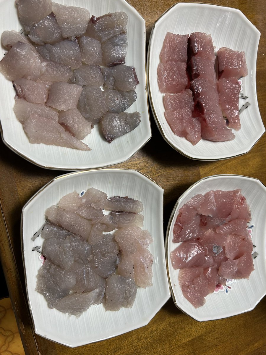 Tl1Pr's tweet photo. 自分で捌いた刺身は格別！ https://t.co/bS3xzwrH8O
