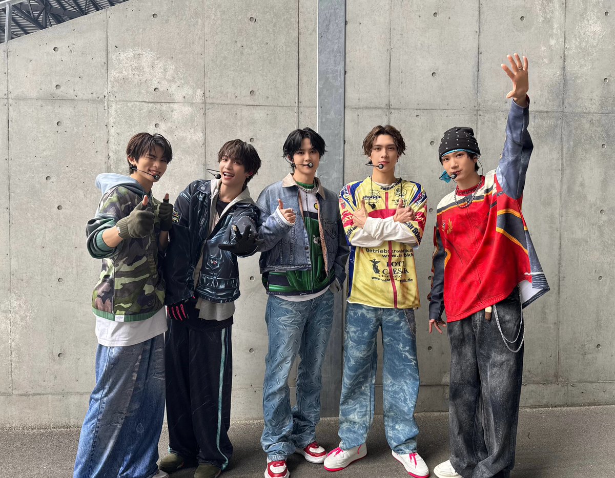 WayV_official's tweet photo. WayZenNiの皆さん、今日は会いに来てくれてありがとうございました！短い時間でしたが、お会いできてとても嬉しかったです！ ☺️残りの週末も楽しく過ごしてください。またすぐに会いましょう！💚

WayZenNi, thank you for coming to see us today! It was a short time, but it was really nice to meet you! ☺️I hope you enjoy the rest of the weekend. See you soon!💚

#WayV #威神V 
#SUPERPOP2024 #SUPERPOPJAPAN