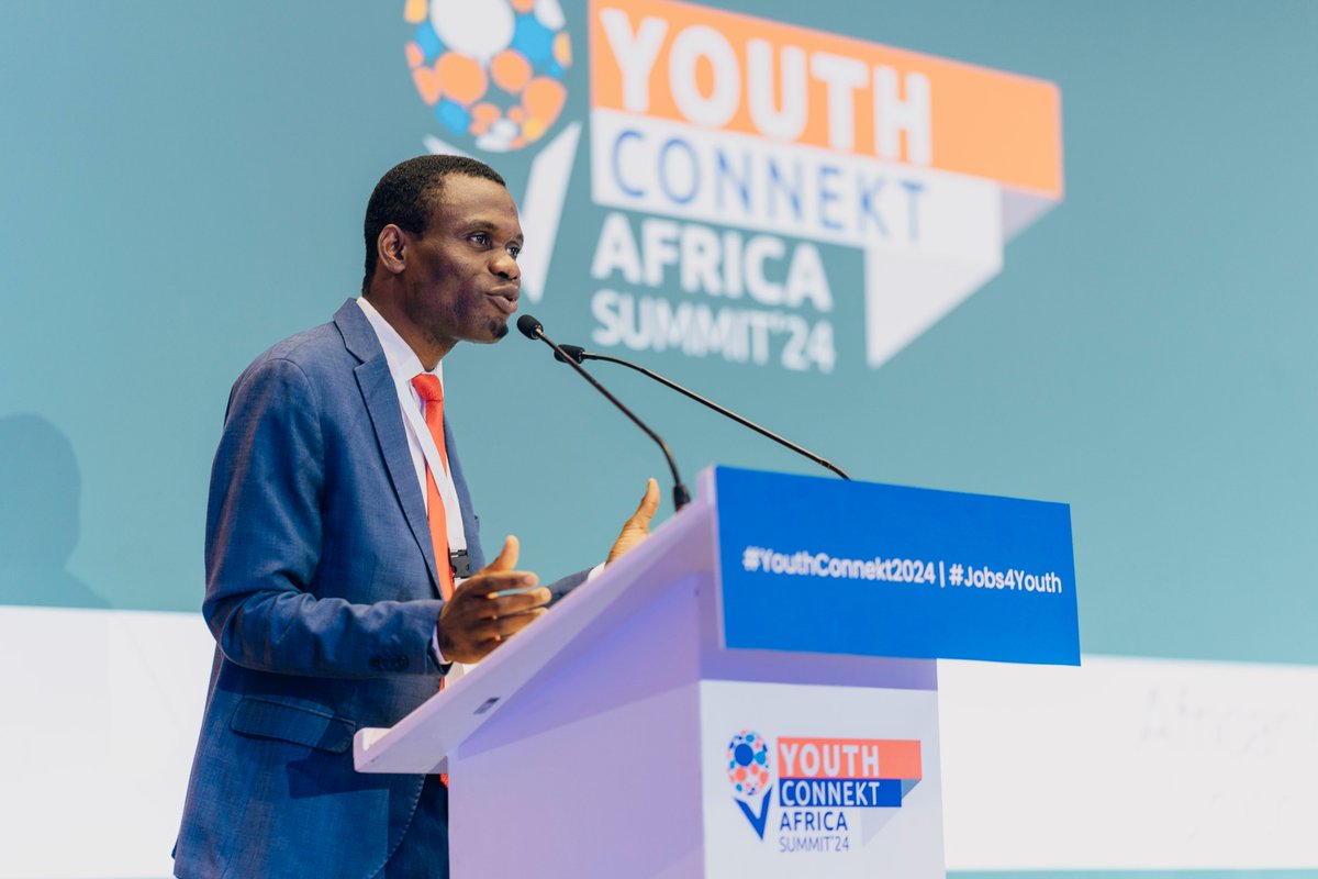 YouthConnektAf's tweet photo. “The problem is we fight alone, we make it alone, and only we benefit. Imagine if we flipped the script—those of us who’ve made it, putting others on; sharing job tips, scholarships, opportunities—basically, say one country has fire, lights up another, who in turn passes it on, and soon, all of Africa’s on fire (in the best way of course)! We would all glow together, not alone." 

– Moumouni Dialla, President, Pan African Youth Union

#YouthConnekt2024 | #Jobs4Youth