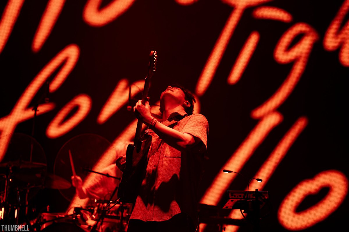 Life is more than hollow Search for light to follow

#넬 #NELL #이재경