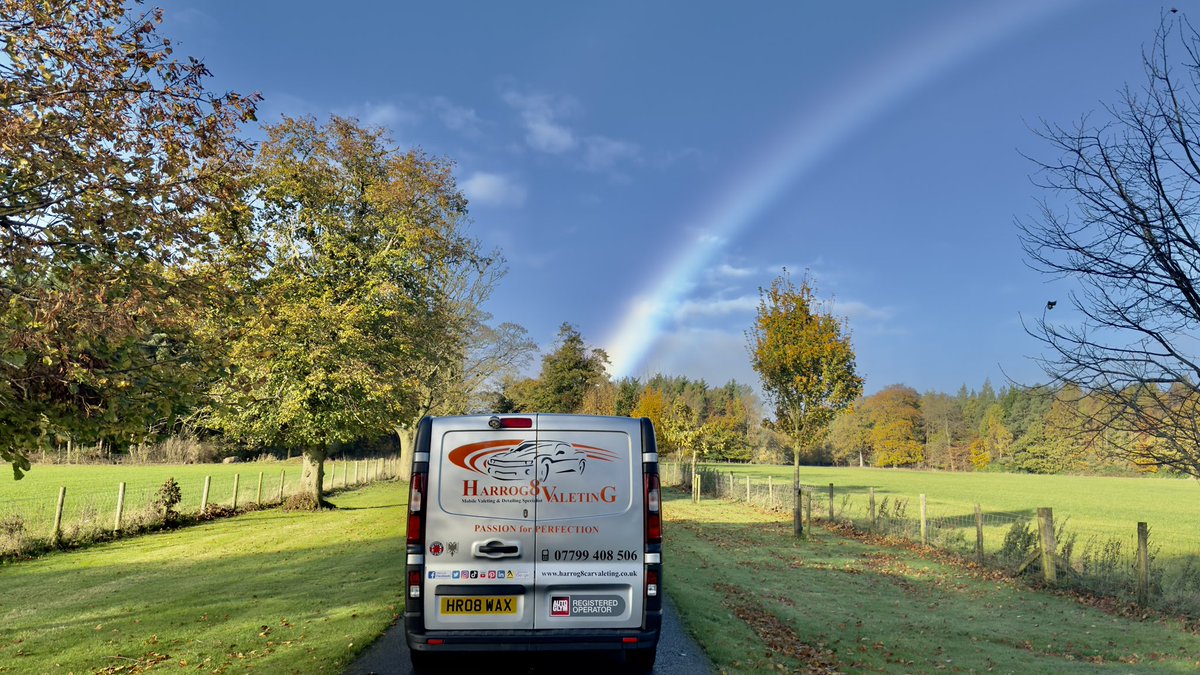 As those gather on Remembrance at the Cenotaph in London we remember all those who gave their lives for their Country #lestweforget #wewillrememberthem #remembrancday2024 #heroes #remembered 🌍🌹🌠🙏🏼🌺🇬🇧🏵