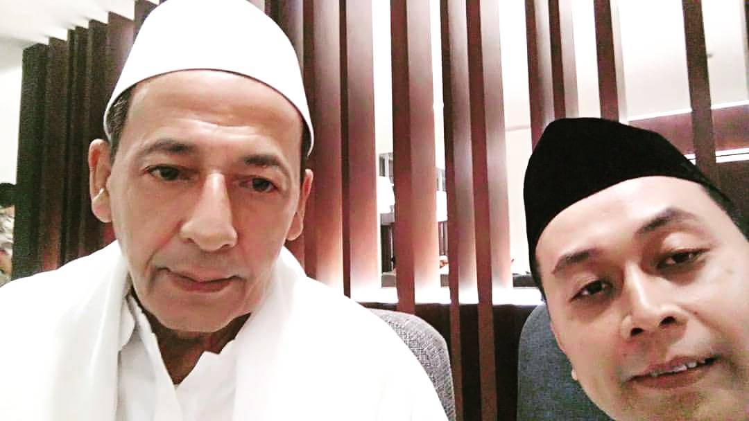 Selamat ulang tahun ke 77 buat Maulana Habib Luthi bin Yahya, sehat selalu ya habib