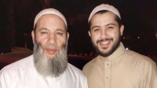 ChahinazTaher's tweet photo. القبض على احمد  محمد حسان نجل محمد حسان أثناء استقلاله سيارة، وعثر بحوزته على كمية من المخدرات وسلاح ابيض

أمرت النيابة العامة بحبس نجل الداعية الإسلامي الشهير محمد حسان 4 أيام لاتهامه بحيازة مخدرات بالشيخ زايد، وطلبت النيابة إجراء تحليل مخدرات للمتهم https://t.co/wbRtPgNFmr