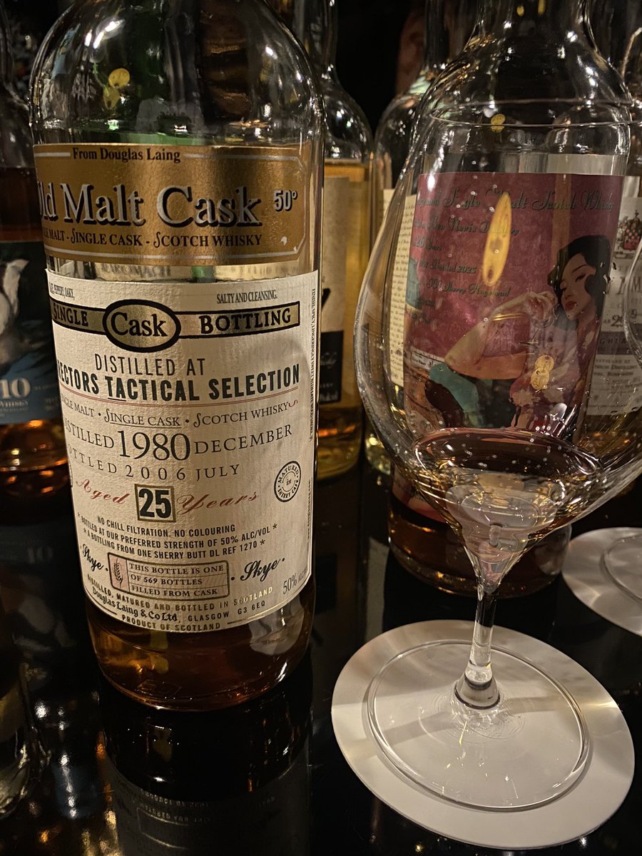 tokanishijima1's tweet photo. アデルフィボウモア最高でした🥃
タリスカー、ラフロイグの麦感、ピートほぼ無しもよき👍
ブローラもほぼ初見ですが、程よいピート缶で美味かった‼️
ありがとうございました🙏
#barsimon https://t.co/e2gdcBDMYc