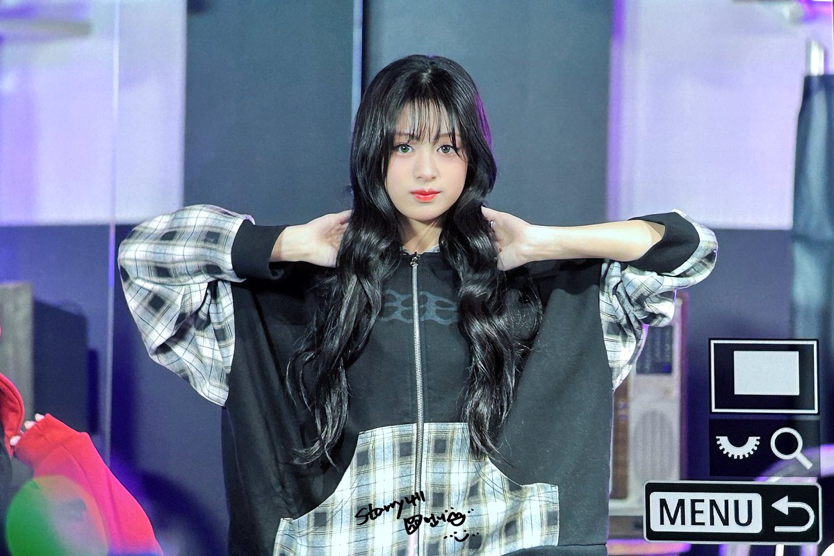 ahyeonations's tweet photo. 241110 | Ahyeon from today fansign

Cr. @nectar_ahyeon @Starry411_ 

#AHYEON #아현
#BABYMONSTER https://t.co/iAZFcRiA7R
