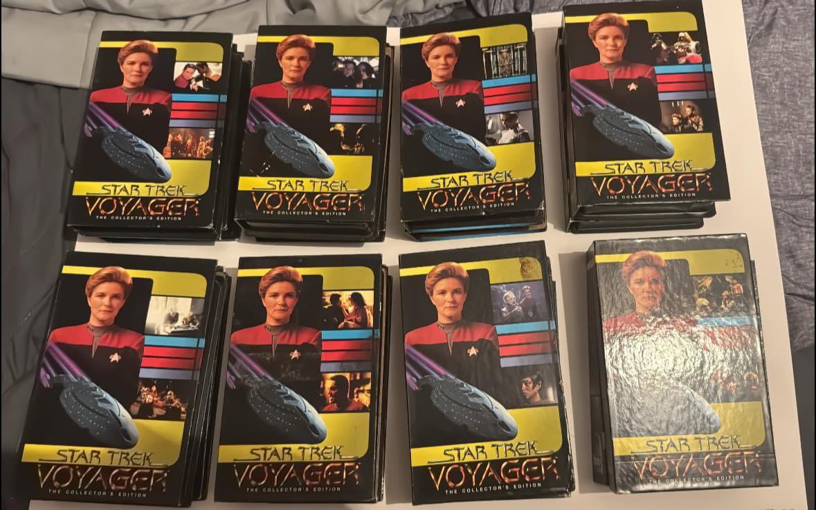PanicDaPlug's tweet photo. Recent additions to the Star Trek Collection 🚀 #StarTrek https://t.co/nFzYtmpMtC