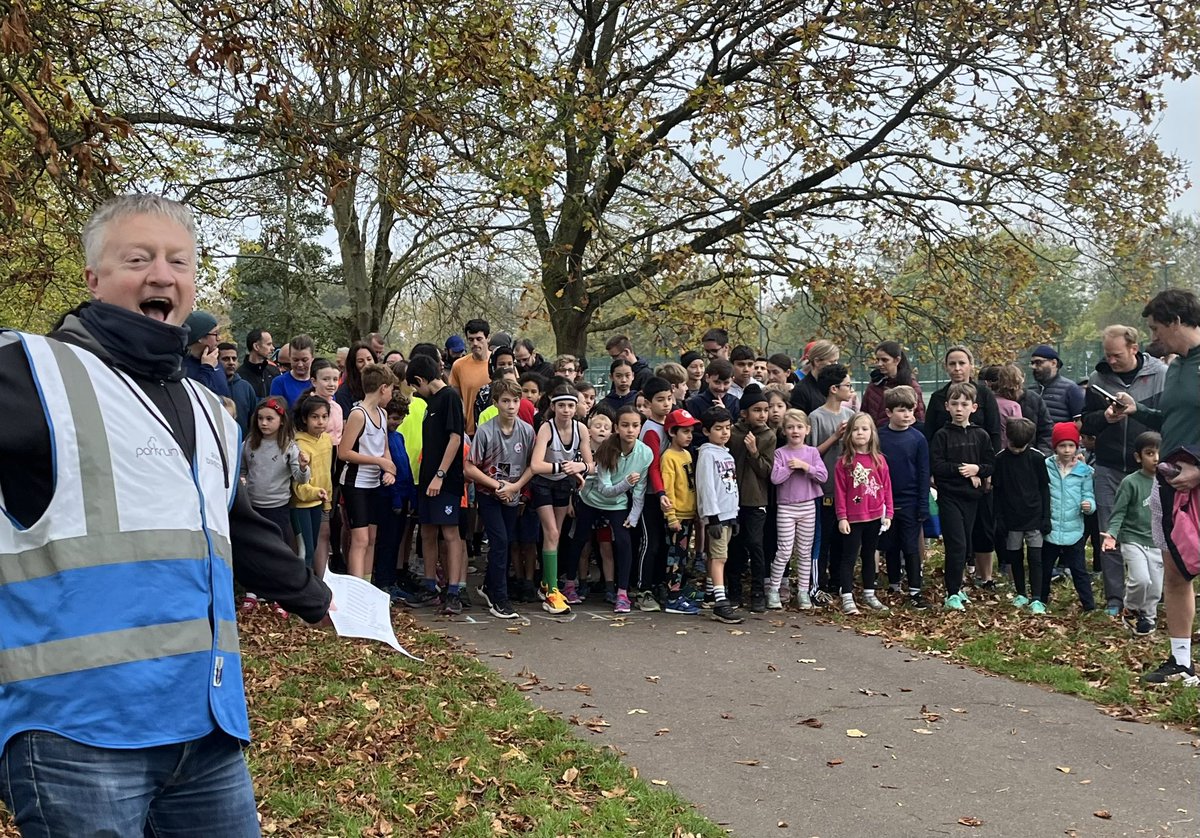 This morning saw 95 amazing finishers, 24 brilliant volunteers, 6 fantastic first timers and 22 PBs. We also celebrated Bronwen’s 50th volunteering stint and Adam’s birthday (thanks for the sweeties 😋). 
See you next week!