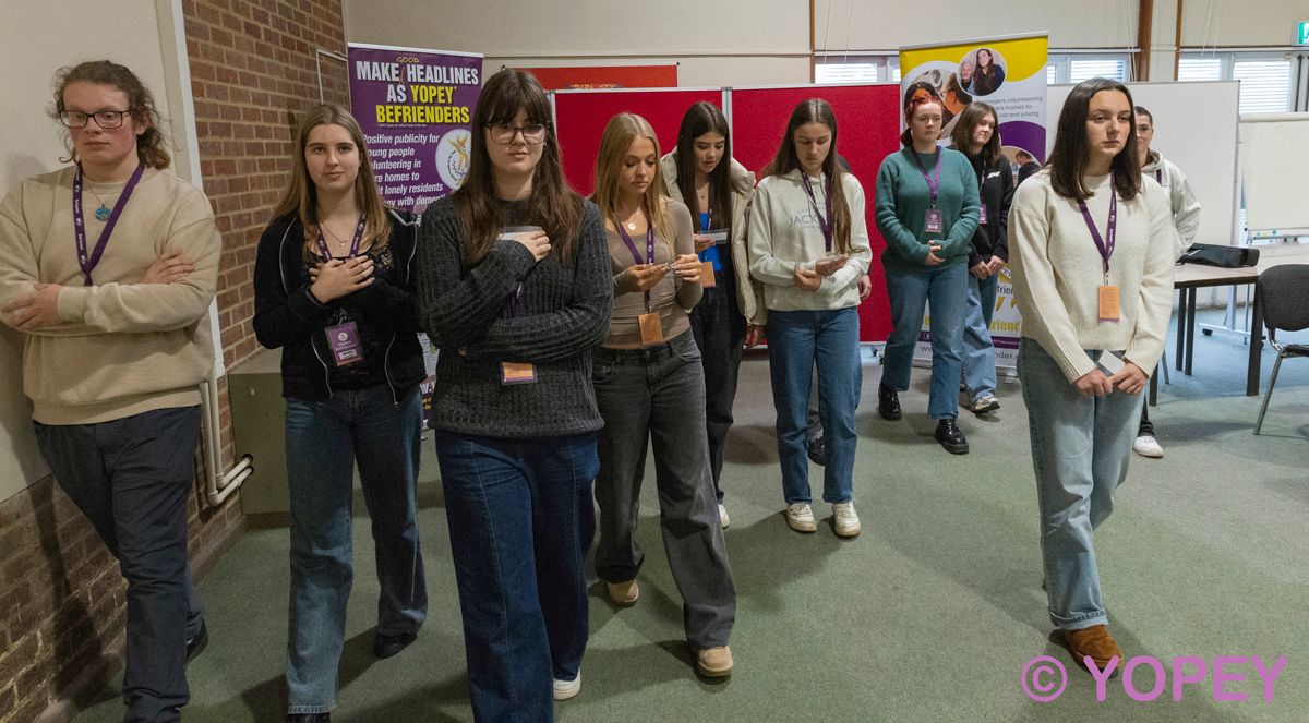 #youngpeople learning to #makeadifference to lives of #elderly #carehome residents.

Redborne Upper School in #Ampthill #Bedfordshire is new to YOPEY Befriender.

We trained 20 of its sixth-formers to be Befrienders at local care home Richmond Manor.

#fun #withapurpose