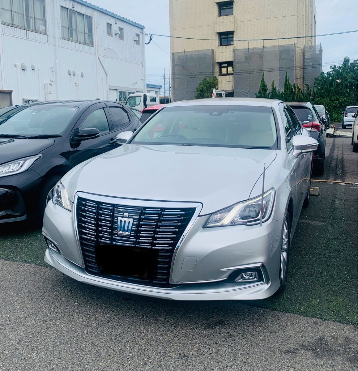 お久しぶりです
今晩は😄
本日お車を納車しました！！
サイコーの車をゲット🚙
ドライブ楽しみます
ブラショもたくさんできる🤭
#クラウン