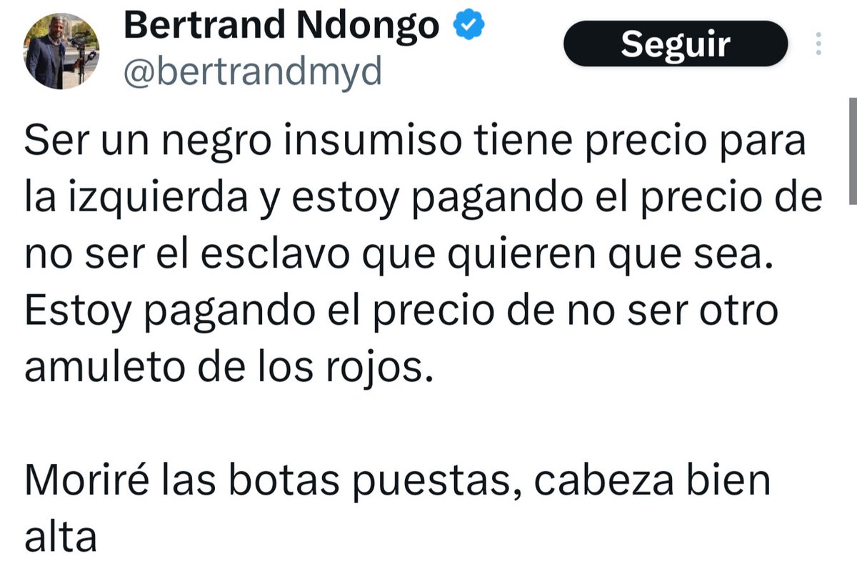 Al único al que le interesa el color de tu piel es a ti.

Nosotros te criticamos por ser un odiador profesional, un difusor de bulos, un perro de la ultraderecha y un ser miserable.

No por ser negro.