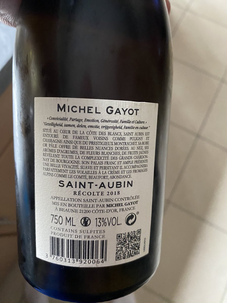 Nanar93's tweet photo. Saint-Aubin récolte 2018 de chez Gayot, une véritable tuerie #Bourgogne @SdBourgogne @HISTOIRE_DU_VIN https://t.co/q18HtIOS7m