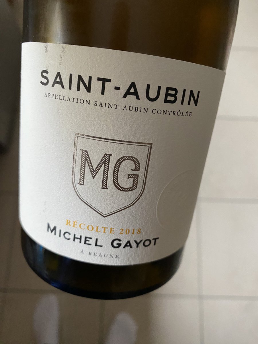 Nanar93's tweet photo. Saint-Aubin récolte 2018 de chez Gayot, une véritable tuerie #Bourgogne @SdBourgogne @HISTOIRE_DU_VIN https://t.co/q18HtIOS7m