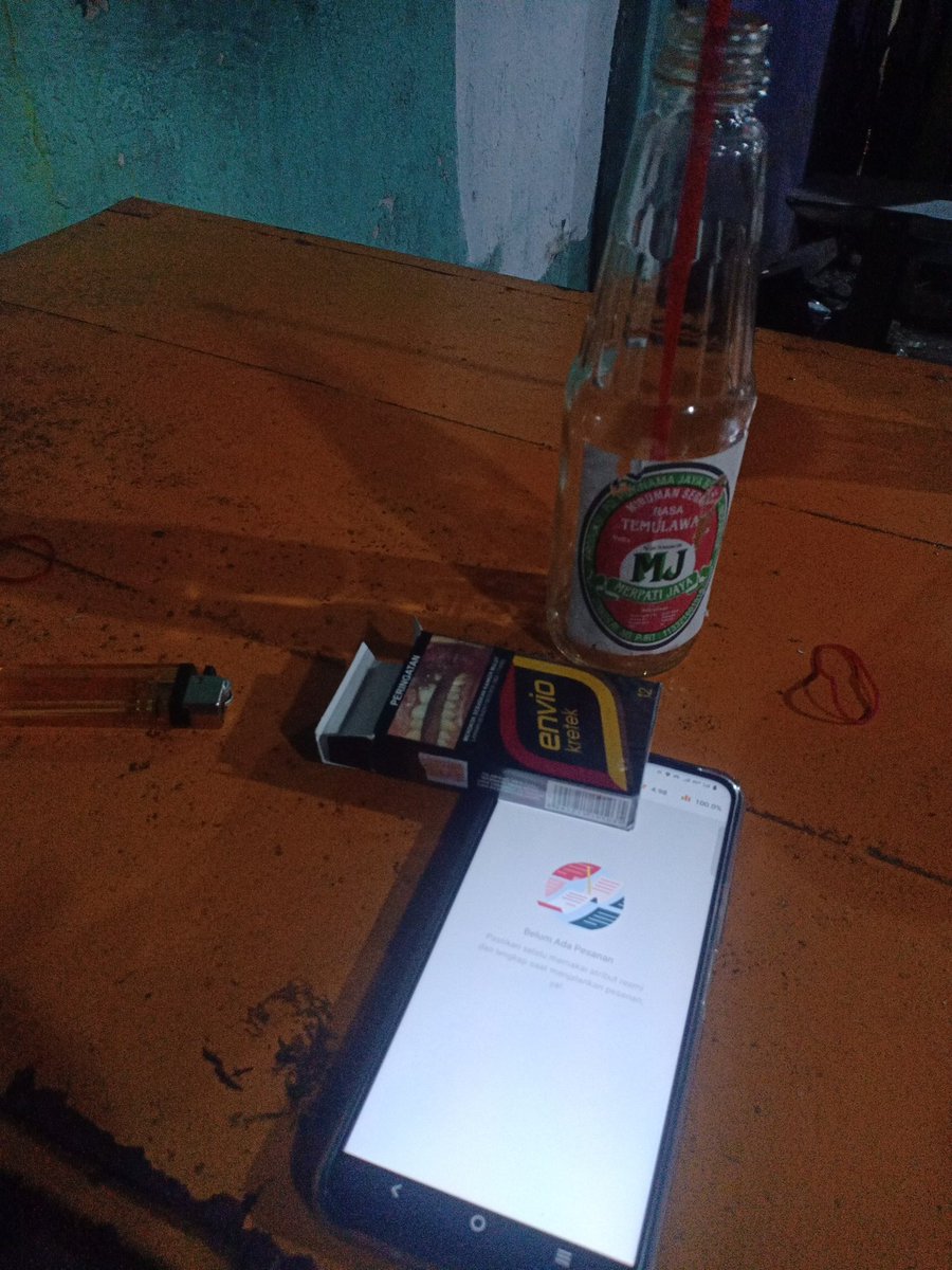 buset dah aplikasi GaGu ora masuk masuk orderan dari siang sampe sekarang 😭 mana perut udah bunyi, bensin 1 strip 🤦 
bagaimana ini <a href="/ShopeeID/">Shopee Indonesia</a> <a href="/ShopeeCare/">Shopee Care</a> <a href="/serdaduwarteg/">𝔖𝔢𝔯𝔡𝔞𝔡𝔲𝔚𝔞𝔯𝔱𝔢𝔤</a> <a href="/BoyRembaya/">Boy rembaya</a> <a href="/tunnov/">Asep Van Damme</a> <a href="/prabowo/">Prabowo Subianto</a> <a href="/Gerindra/">Partai Gerindra</a>
