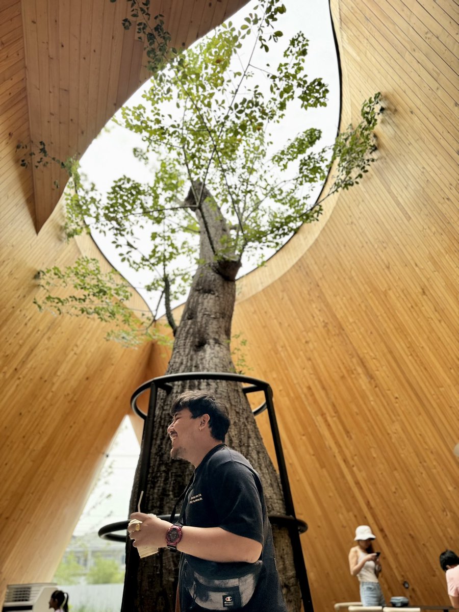 เป็น introvert  ที่ไม่ชอบอยู่คนเดียว 😅