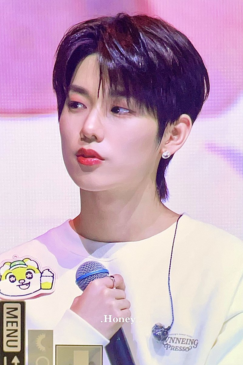 241110

#이정현 #LEEJEONGHYEON 
#EVNNE #이븐