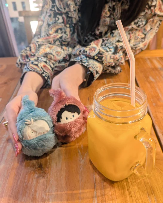 シネコン(昼)すごい体験だった。目と耳忙しすぎた…!!そして木内さんに掲げられるセレブぬいの可愛さよ、、、ボイスがいちいちあざとかった。夜は友達とタイ料理食べてきたよ美味しかった〜!! 