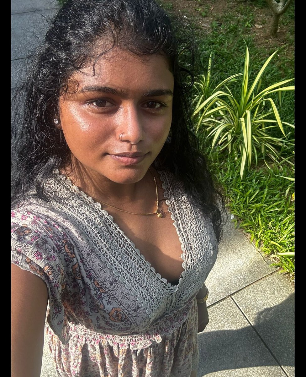 rahini_126's tweet photo. ♥️
#raha #andamandiaries 
#duskybeauty #curlyhair 
#love #BeingMe 
#staycation #andaman 
#IslandVibes #browngirl
#brownbeauty https://t.co/P7LBP3pArg