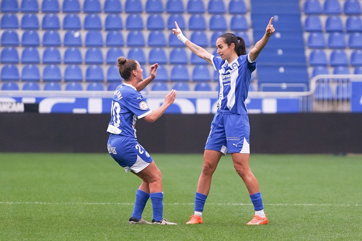 ✈️ <a href="/AltamiraInes/">Inés Altamira</a> 😜

#GloriosasAstea 
#AlavésBarçaB | #GoazenGloriosas ⚪️🔵