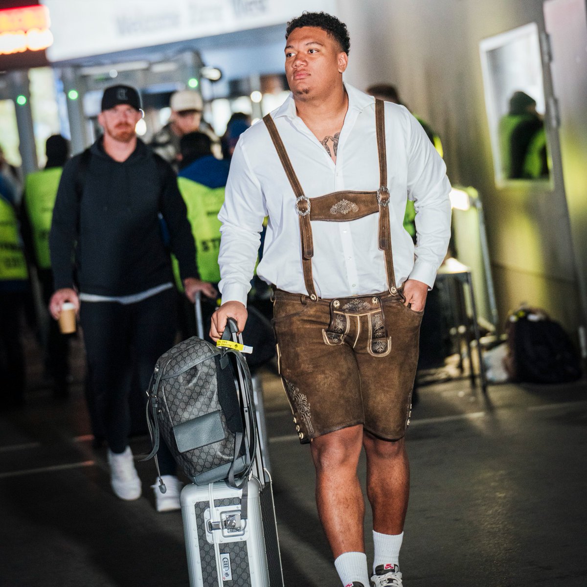 NFL's tweet photo. When in Munich... 

📺: #NYGvsCAR – 9:30am ET on NFL Network
📱: Stream on #NFLPlus https://t.co/9mOu8wpmlg