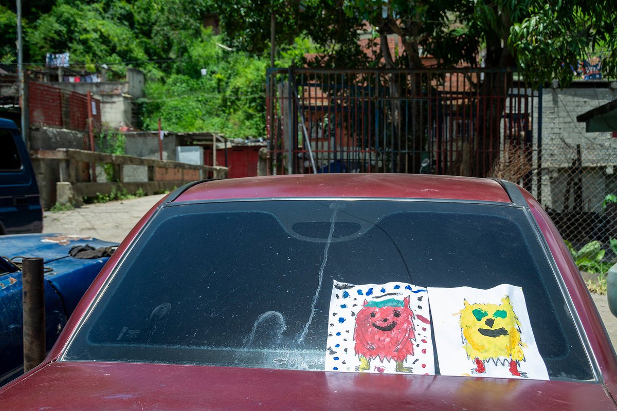 jimmyvillalta's tweet photo. CARACAS Random 4. #Caracas #venezuela #CaracasRandom #caracascity #caracas_ve
#ccs #caraqueños #caracasfotogénica #streetphotography #streetpeople #people #venezuelaes #venezolanos #zumapress https://t.co/APJQN7TjQd