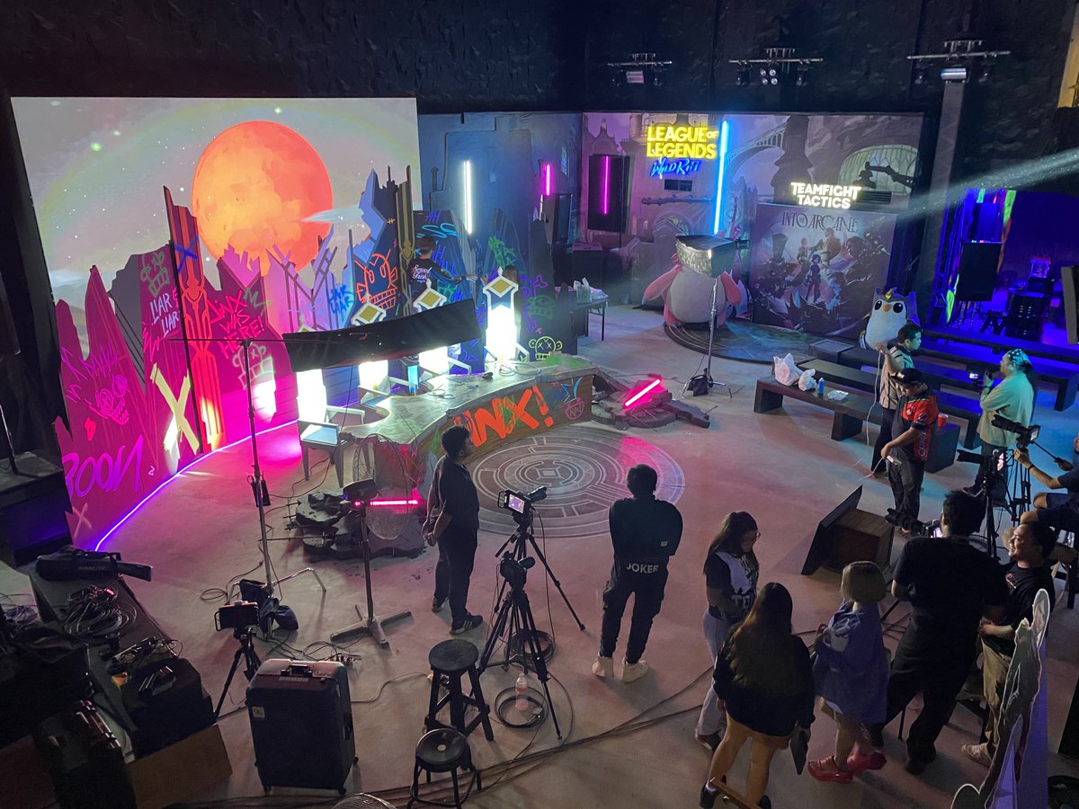 RumbleRoyalePH's tweet photo. That's a wrap on ACT 1 of ARCANE UNLEASHED here at Jinx's Safehouse!

We hope you enjoyed tonight's entertainment straight from the world of ARCANE! See you at the next one!

#ArcaneUnleashed
#JinxSafehouse
#REIGNSUPREME https://t.co/Ru2U4OpAtW
