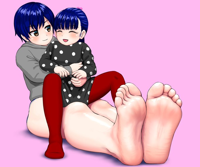 前回のポストから半年以上経ってしまったので、ここらで生存報告しておきます。
休養前よりも心身ともに不調で、描いては途中で投げるを繰り返し、1枚も完成させられてませんが、とりあえず描きかけのものだけでも・・・ 