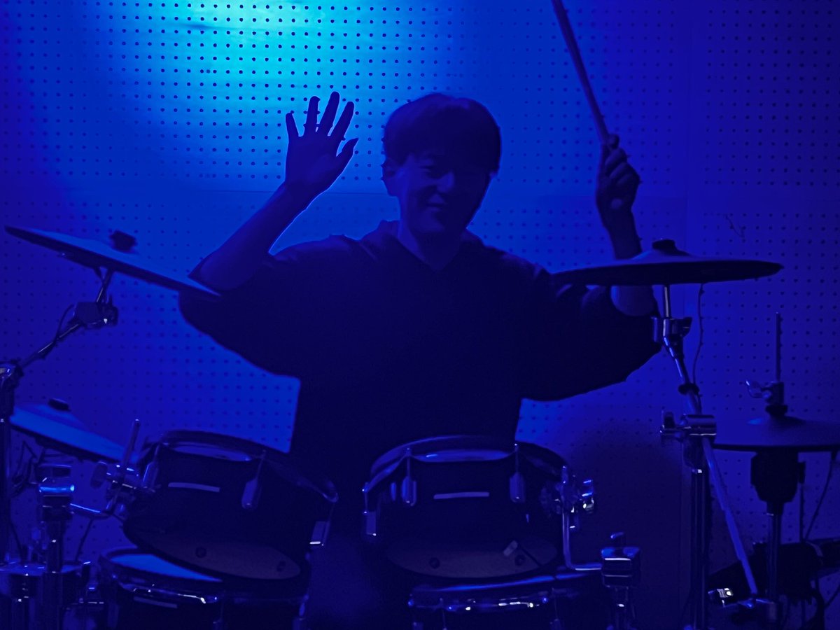 久々の投稿です！
本日、つくば市民文化祭のコリドイオ軽音ライブにつくバンから3つのバンドが出演しました〜✨
多くのお客様に盛り上がっていただけて嬉しい限りです☺️
つくバン！では新規メンバーの募集再開に向け動いているのでぜひフォローをお願いします〜🙇‍♂️