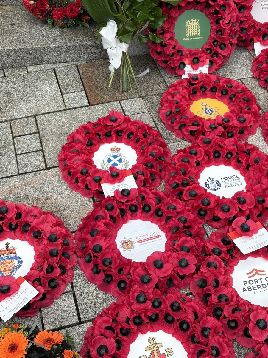 Euan Esslemont 🌈 tweet media