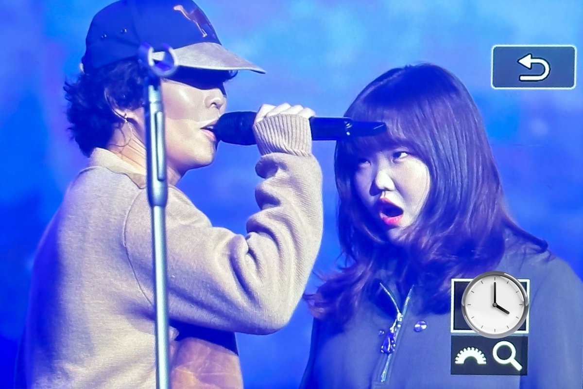 아니이거진짜귀엽다고
이수현니아기병아리아이가
지금다시케이팝스타나가야겠는데?
가서 노래부르다가 오빠 미는 영상 찍힐 것 같은데…