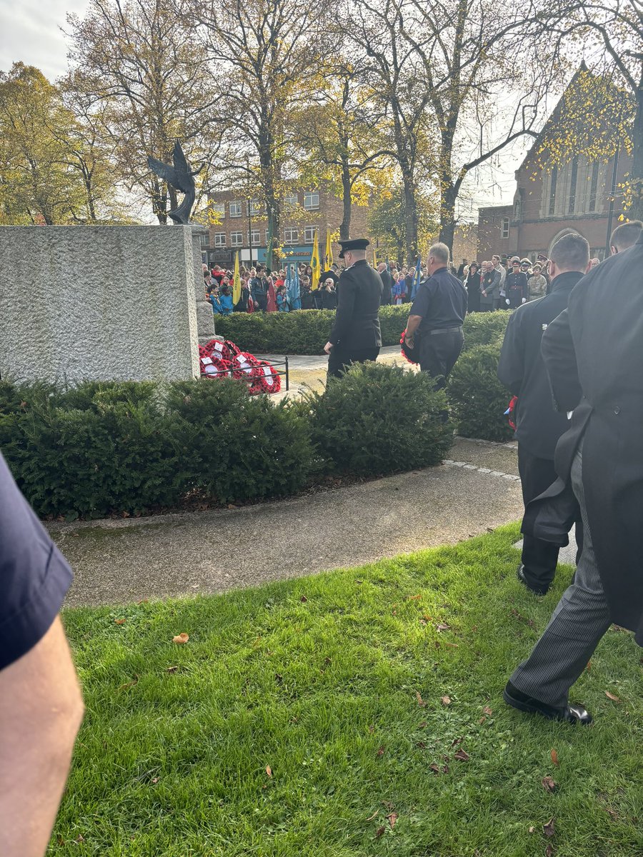 Eastleigh Fire Station (@eastleigh32) on Twitter photo We will remember them <a href="/HantsIOW_fire/">Hampshire & Isle of Wight Fire & Rescue Service</a> #RememberanceDay2024 We will remember them <a href="/HantsIOW_fire/">Hampshire & Isle of Wight Fire & Rescue Service</a> #RememberanceDay2024
