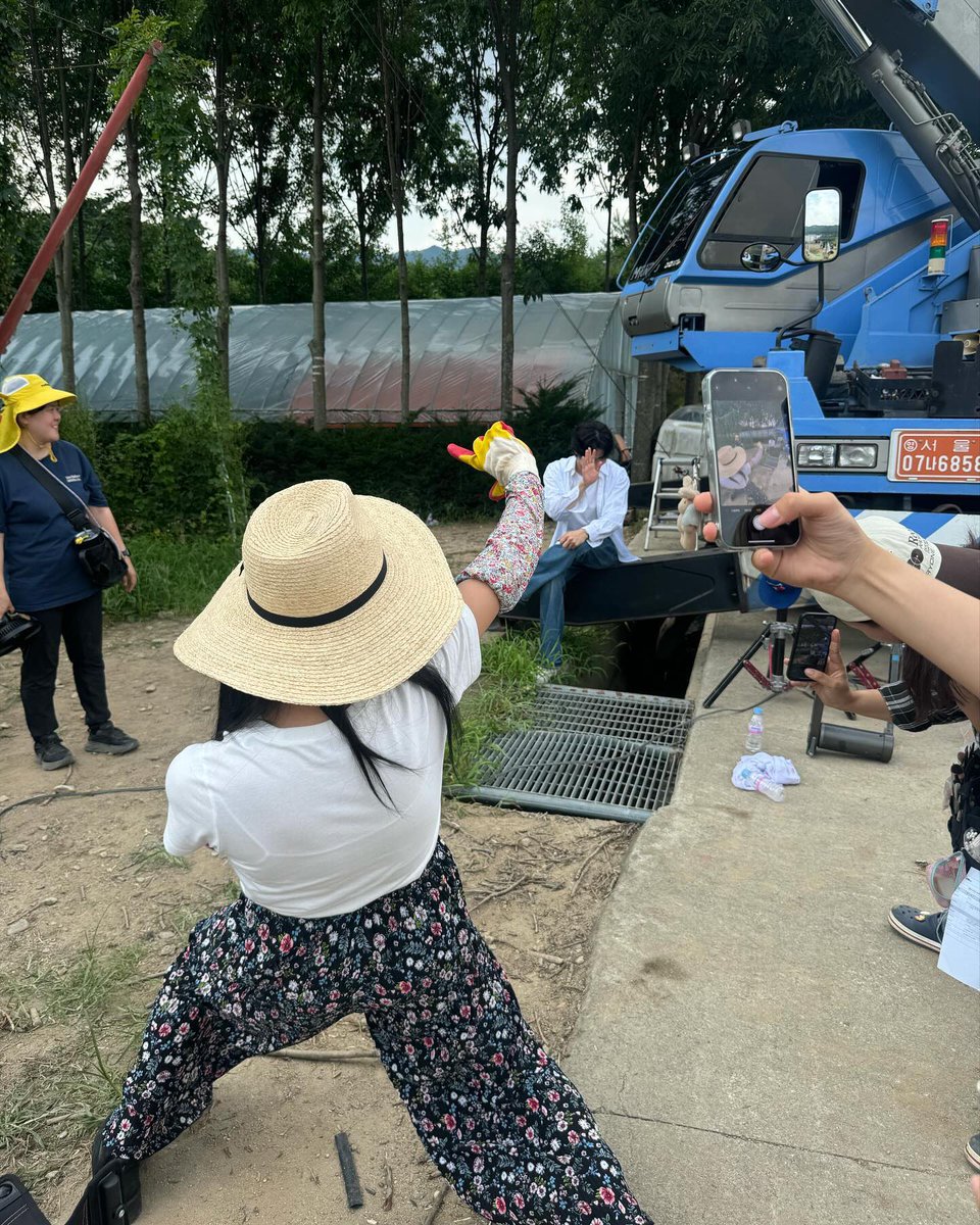 Sejeong : yong and seok's heart is mine now, Yoon Minju just wait 🤭

yes Yongju you won everyone's heart with that cuteness 😂

#BrewingLove