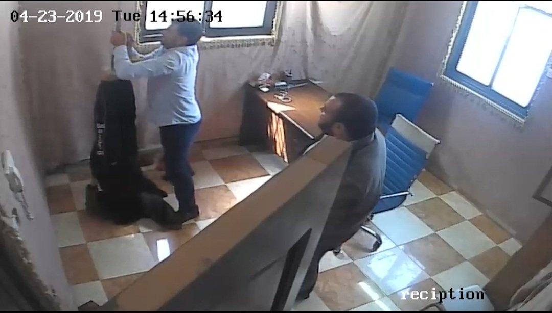 چقدر تروریست‌های حماس شبیه اربابان خود در جمهوری اسلامی هستند.

ویدئو‌های کشف شده توسط نیروهای امنیتی اسرائیل در نوار غزه، رفتار وحشی‌وار و شکنجه شهروندان غزه به دست تروریست‌های حماس را به تصویر می‌کشند.

غزه را باید از دست حماس آزاد کرد و جهان را از دست جمهوری اسلامی.