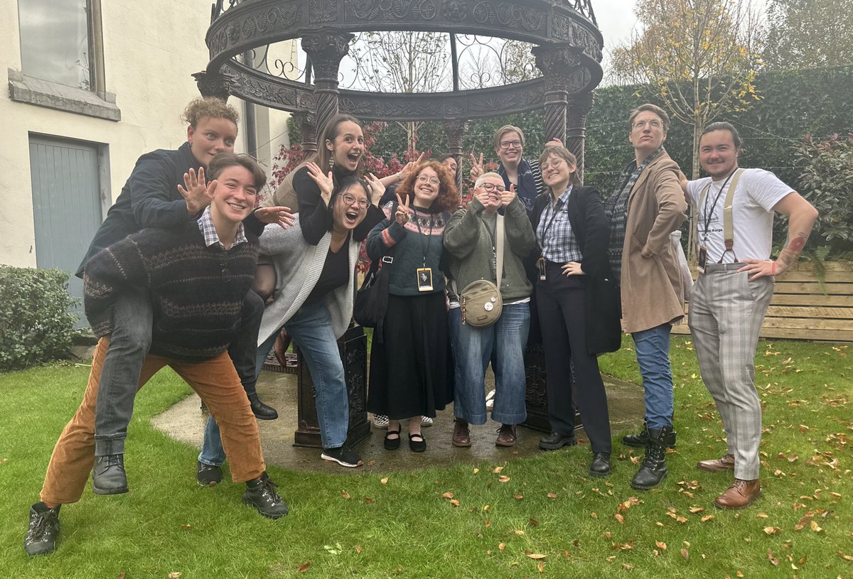 llegrarosenberg's tweet photo. THE YOUTH GROUP @shackskool 📸 @paulclammer https://t.co/ZUQAnf6d4m