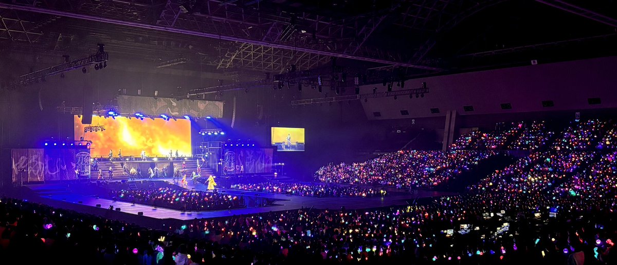 musical_touken's tweet photo. 🟪🟨祝玖寿 乱舞音曲祭🟨🟪

福岡公演が終演いたしました‼️

ご来場、ご視聴いただきまして誠にありがとうございました😌

巡る想いを胸に、みなさまからの温かな想いを糧に！後半戦もまだまだボルテージ上げていきます🔥

続いては千葉に参ります！

引き続き、応援のほどよろしくお願いいたします！

お気をつけてお帰りください☂️✨

#刀ミュ　#乱舞音曲祭