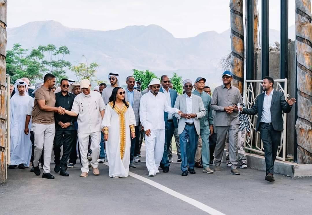 assebpress1's tweet photo. የመልካም ጉርብትና ተምሳሌት ።

ምስሉ ትርጉም አለው💡☘️🇪🇹👑😍 https://t.co/G8zhiRfmxj