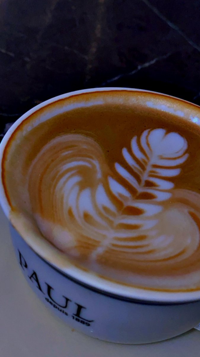 ..

أنتِ الروتين الذي لا يُمل منه
و أنتِ التكرار المُختلف