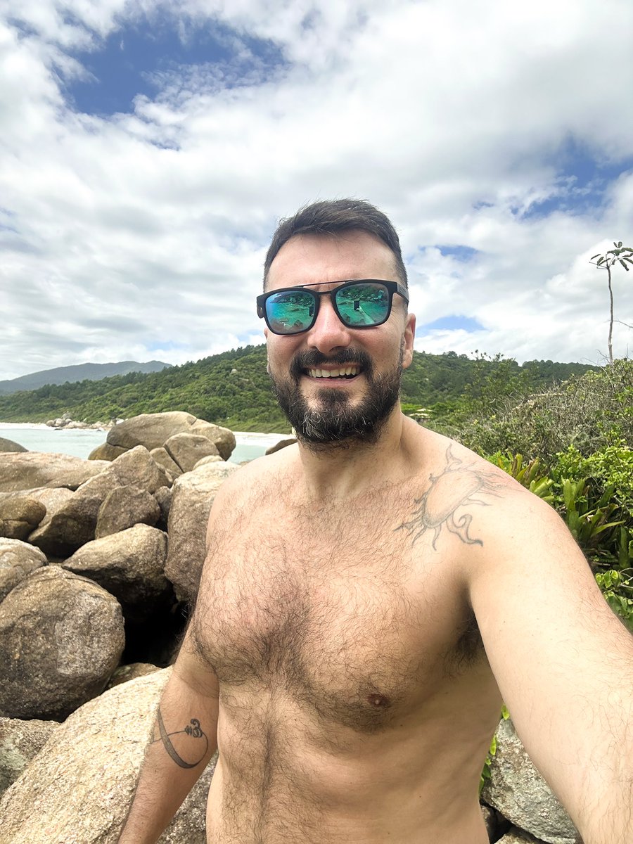 alevidalmkt's tweet photo. Luz do sol ☀️ que a folha traga e traduz 🎧🎶🙏🌊😻
Praia Grande em Governador Celso Ramos 😻🙏SC

#praiagrandesc #governadorcelsoramos #barbudosbr #barbudosepeludos #bearstyle https://t.co/c3oiNChIkP