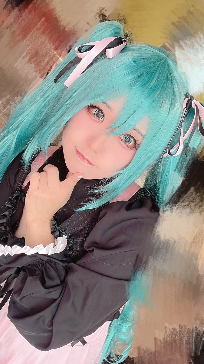 初音ミク 「#1110病みかわクリプトンこっちも載せちゃお急にポーズ変えたから肩幅凄くて、焦」|うさあやのイラスト