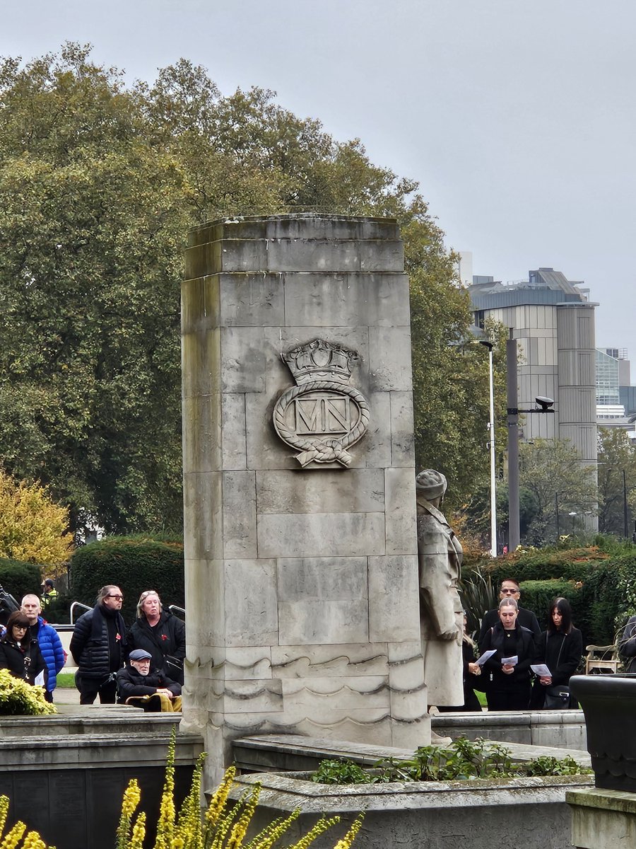 Royal Fleet Auxiliary tweet media